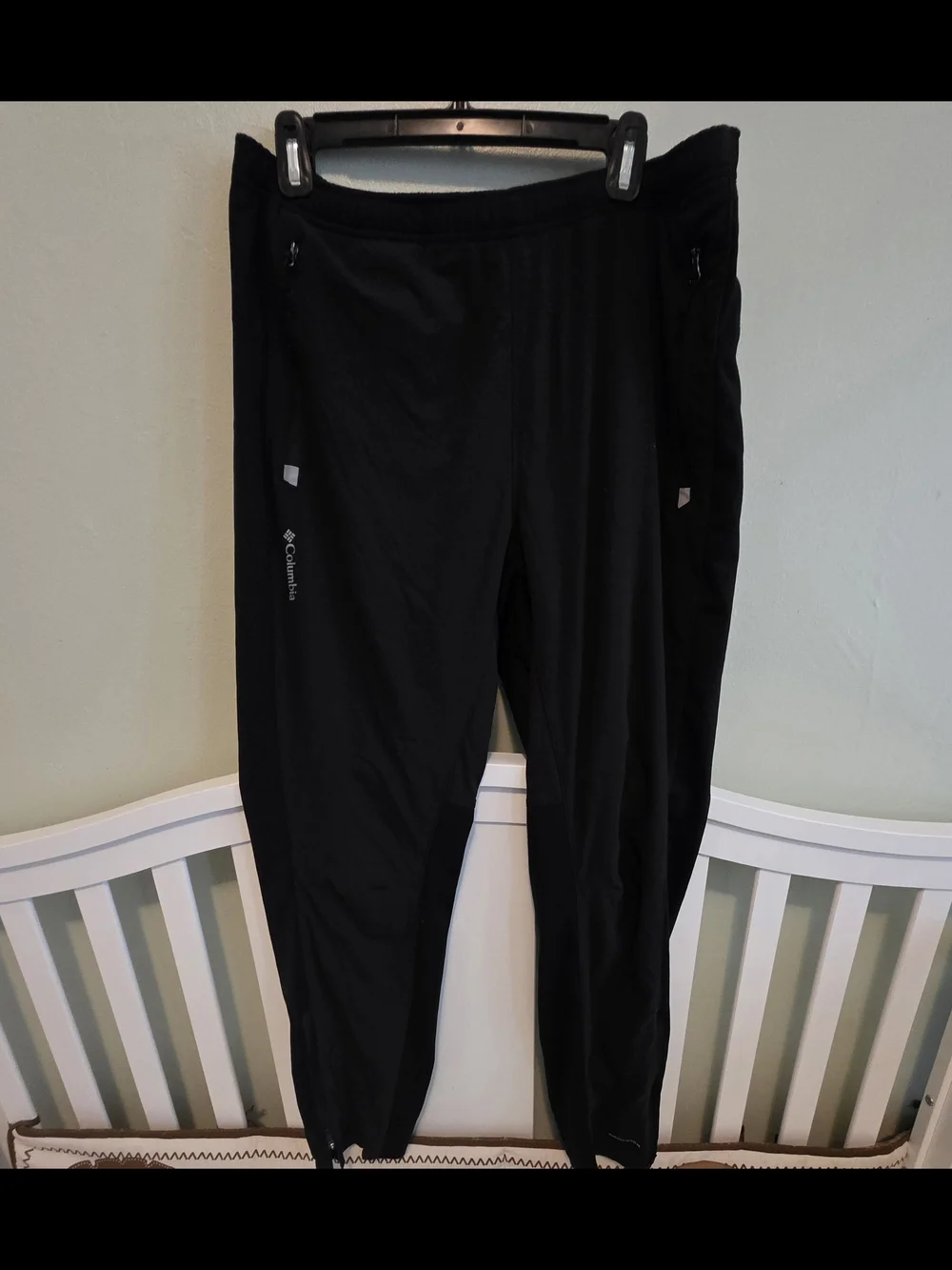 Columbia Black Men's Jogger Pants with Zip Pockets